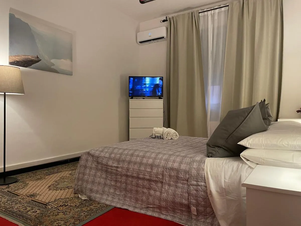 Casa Pinoy 0*, بادوفا إيطاليا